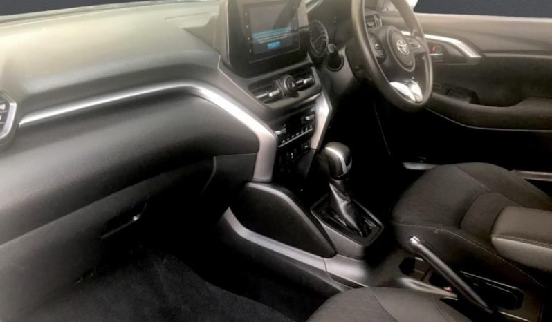 
								TOYOTA URBAN CRUISER 1.5 XR AT full									