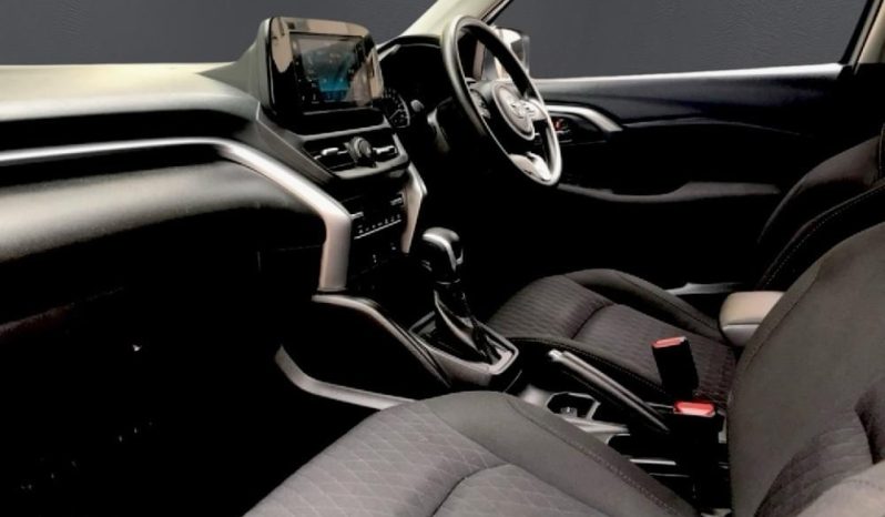 
								TOYOTA URBAN CRUISER 1.5 XR AT full									