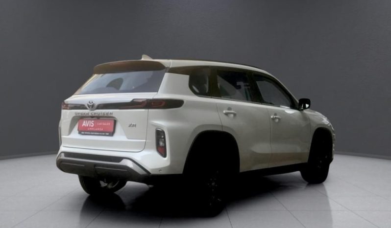 
								TOYOTA URBAN CRUISER 1.5 XR AT full									