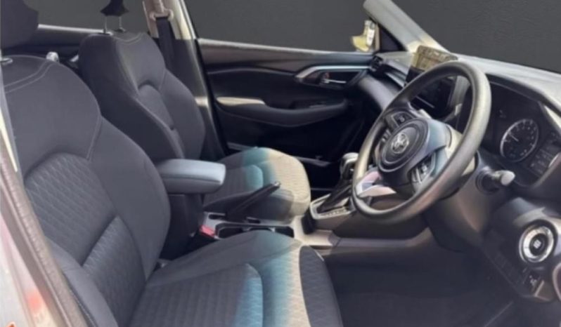 
								TOYOTA URBAN CRUISER 1.5 XR AT full									