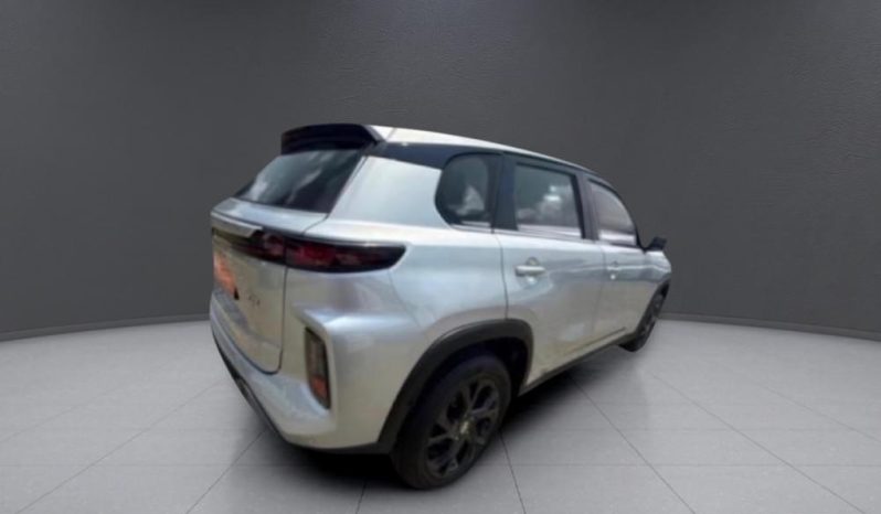 
								TOYOTA URBAN CRUISER 1.5 XR AT full									