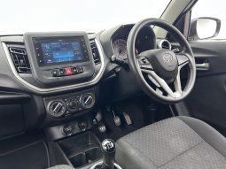 
										Toyota Vitz 1.0 Xr full									