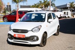 
										Toyota Vitz 1.0 XR Auto full									