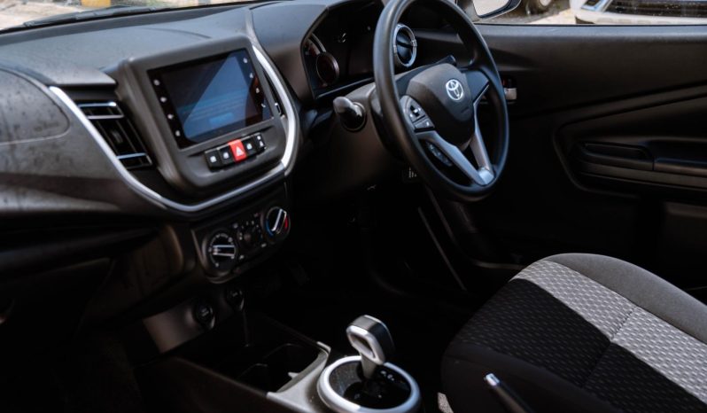 
								Toyota Vitz 1.0 XR Auto full									