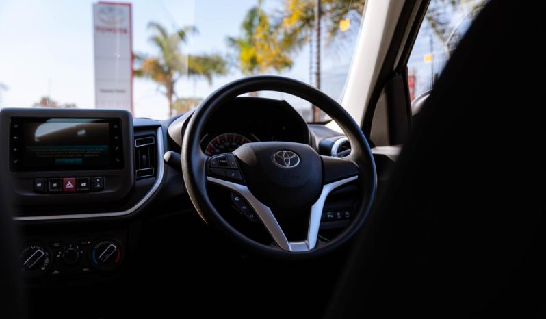 
								Toyota Vitz 1.0 XR Manual full									