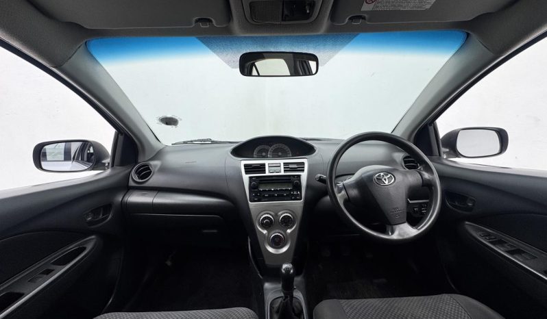 
								Toyota Yaris Sedan 1.3 T3+ Sedan full									