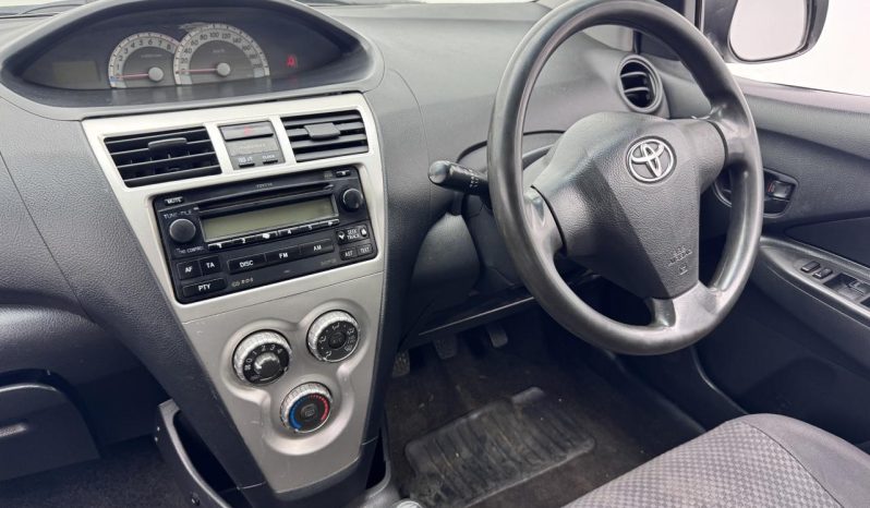 
								Toyota Yaris Sedan 1.3 T3+ Sedan full									