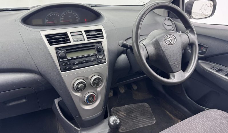 
								Toyota Yaris Zen Sedan Zen3 1.3 full									