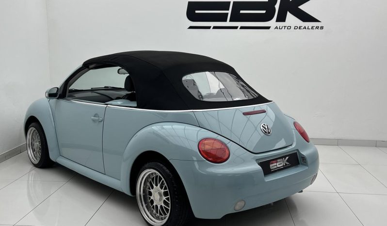 
								Volkswagen Beetle 2.0 Cabriolet full									