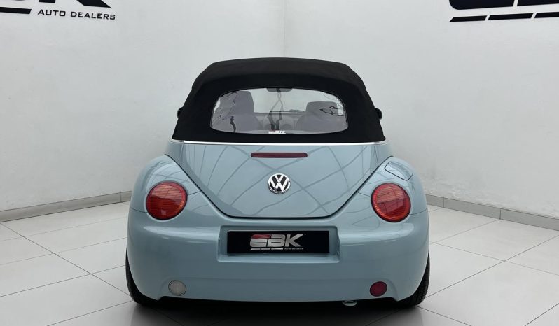 
								Volkswagen Beetle 2.0 Cabriolet full									