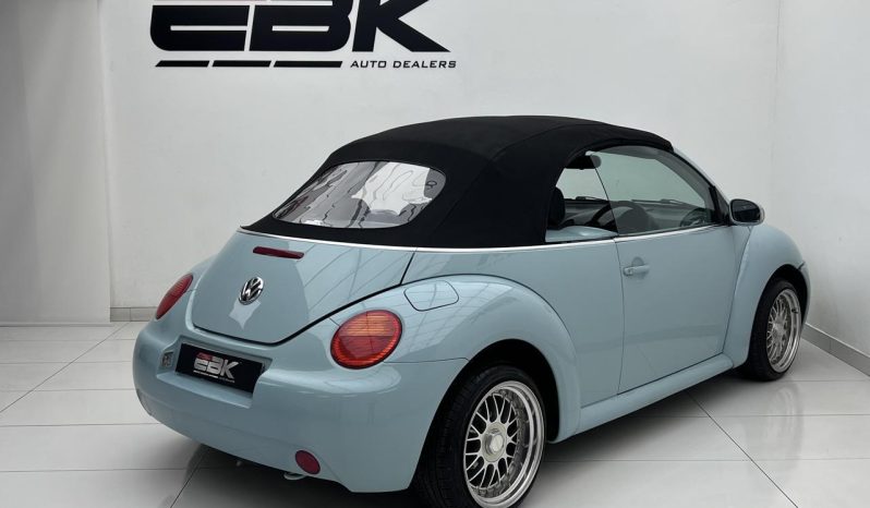 
								Volkswagen Beetle 2.0 Cabriolet full									
