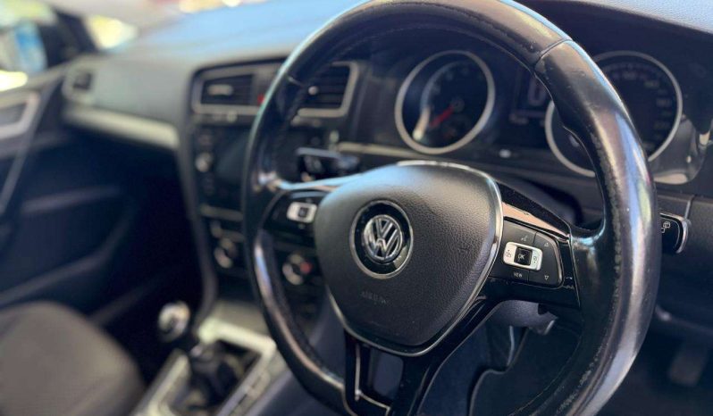
								Volkswagen GOLF 4 / 5 / 6/ 7/ 8 GOLF VII 1.0 TSI TRENDLINE full									
