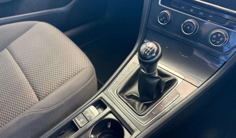 
								Volkswagen GOLF 4 / 5 / 6/ 7/ 8 GOLF VII 1.0 TSI TRENDLINE full									