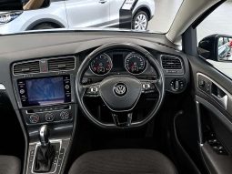 
										Volkswagen GOLF 4 / 5 / 6/ 7/ 8 GOLF VII 1.4 TSI COMFORTLINE DSG full									