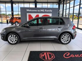 Volkswagen GOLF 4 / 5 / 6/ 7/ 8 GOLF VII 1.4 TSI COMFORTLINE DSG