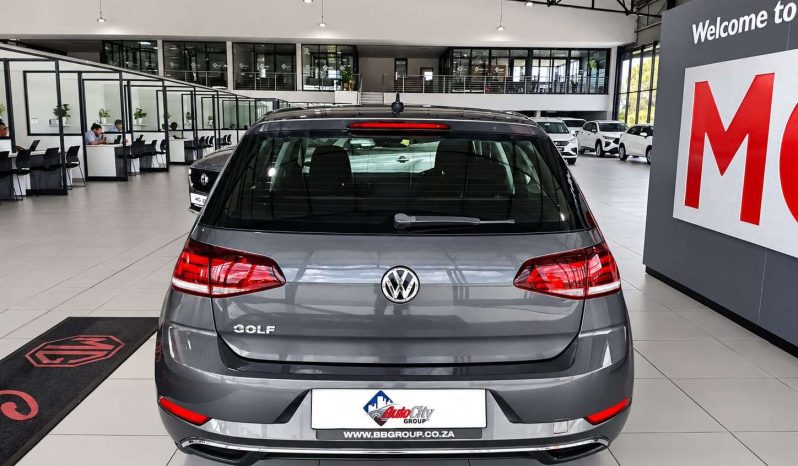 
								Volkswagen GOLF 4 / 5 / 6/ 7/ 8 GOLF VII 1.4 TSI COMFORTLINE DSG full									