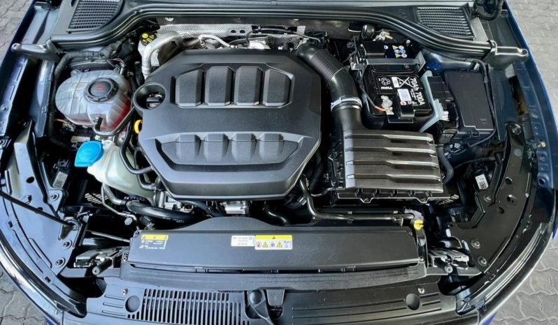 
								Volkswagen Golf 8 2.0 Gti R full									