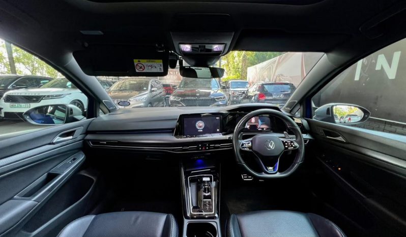 
								Volkswagen Golf 8 2.0 Gti R full									