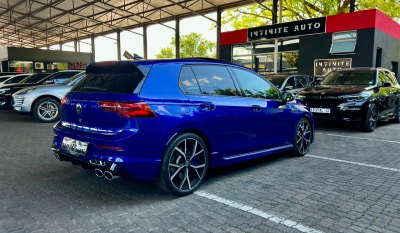 
								Volkswagen Golf 8 2.0 Gti R full									