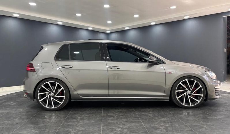 
								Volkswagen Golf VII 2.0 Tsi Gti Dsg full									