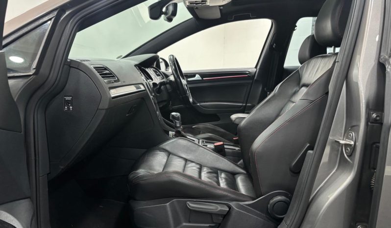 
								Volkswagen Golf VII 2.0 Tsi Gti Dsg full									