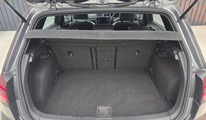 
								Volkswagen Golf VII 2.0 Tsi Gti Dsg full									
