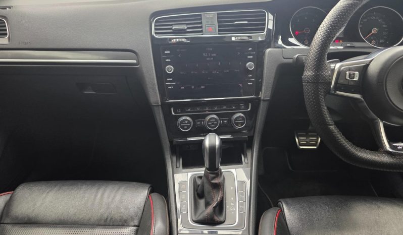 
								Volkswagen Golf VII 2.0 Tsi Gti Dsg full									
