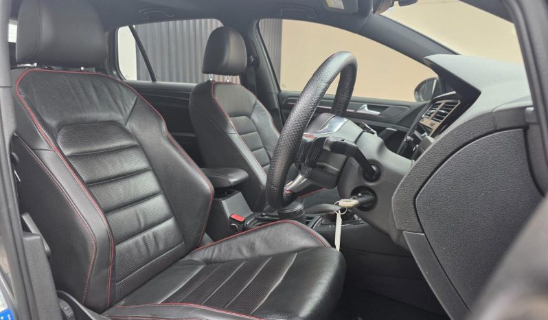 
								Volkswagen Golf VII 2.0 Tsi Gti Dsg full									