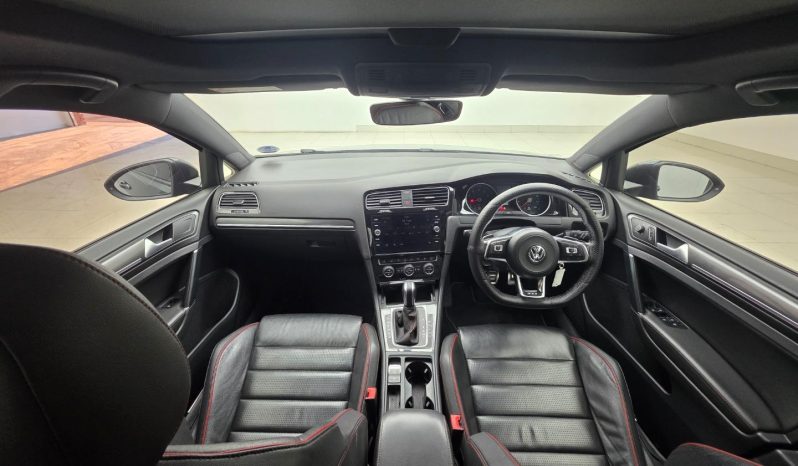 
								Volkswagen Golf VII 2.0 Tsi Gti Dsg full									