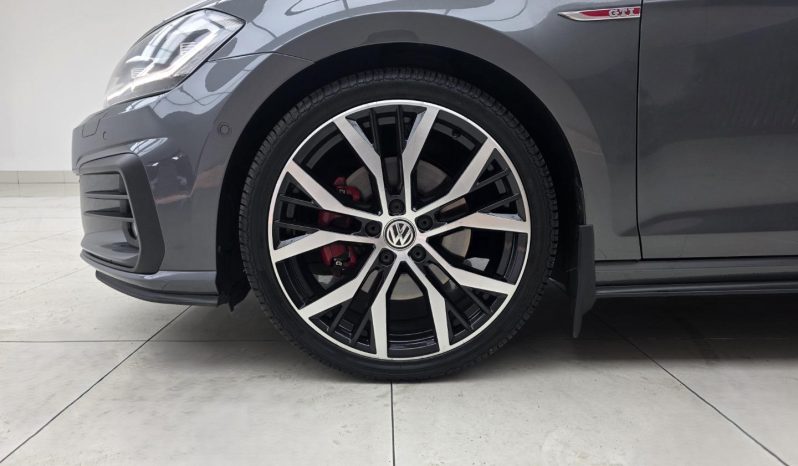 
								Volkswagen Golf VII 2.0 Tsi Gti Dsg full									