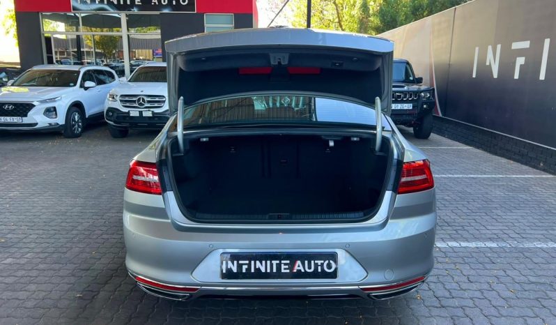 
								Volkswagen Passat 2.0 Tsi R-Line Dsg full									
