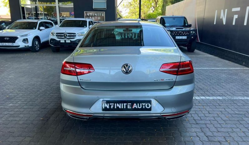 
								Volkswagen Passat 2.0 Tsi R-Line Dsg full									