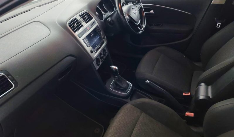 
								Volkswagen Polo 1.2 Tsi Highline Dsg full									