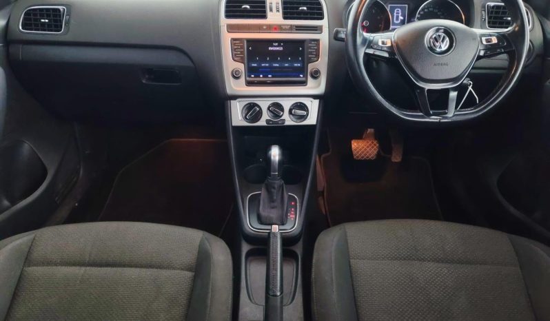 
								Volkswagen Polo 1.2 Tsi Highline Dsg full									