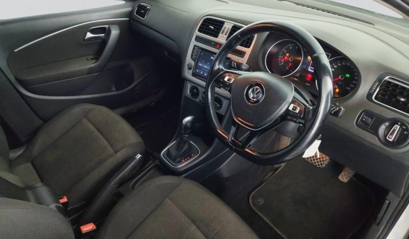 
								Volkswagen Polo 1.2 Tsi Highline Dsg full									