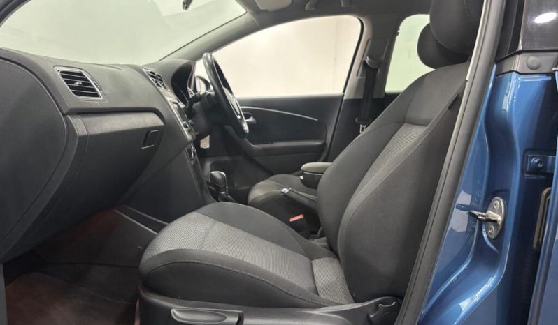 
								Volkswagen Polo 1.2 Tsi Highline Dsg full									