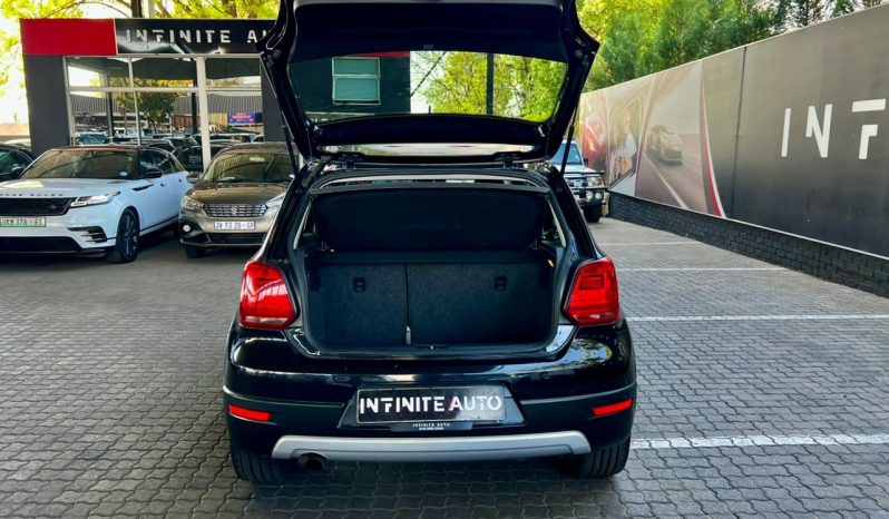 
								Volkswagen Polo Crosspolo 1.2 Tsi full									