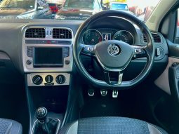 
										Volkswagen Polo Crosspolo 1.2 Tsi full									