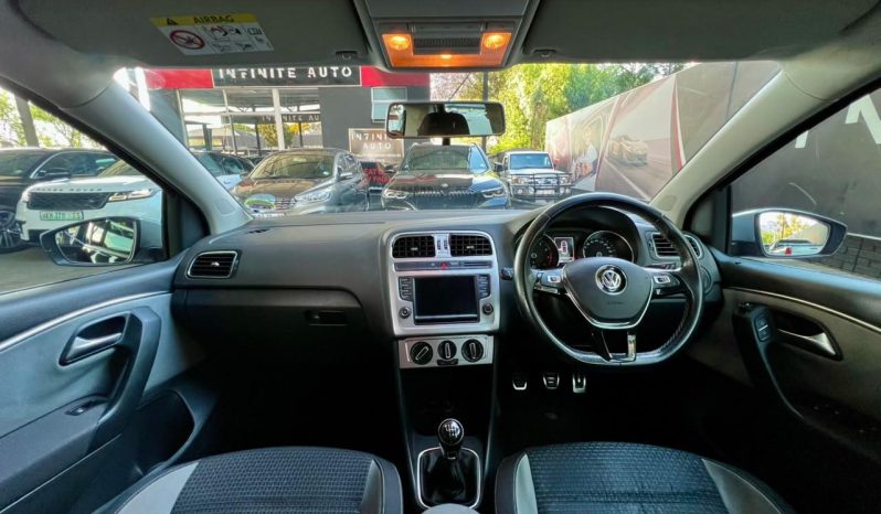 
								Volkswagen Polo Crosspolo 1.2 Tsi full									