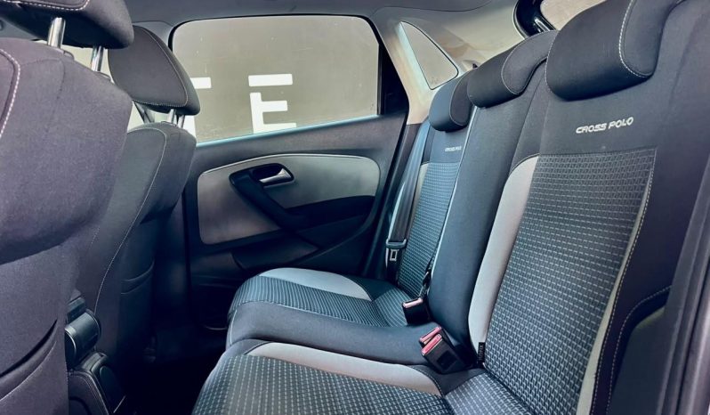 
								Volkswagen Polo Crosspolo 1.2 Tsi full									