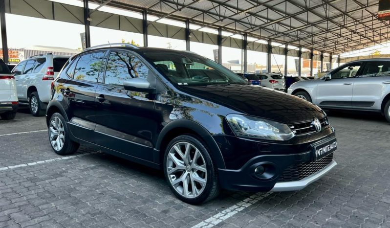 
								Volkswagen Polo Crosspolo 1.2 Tsi full									