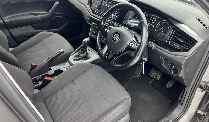 
								Volkswagen Polo Hatch 1.0 Tsi Comfortline full									