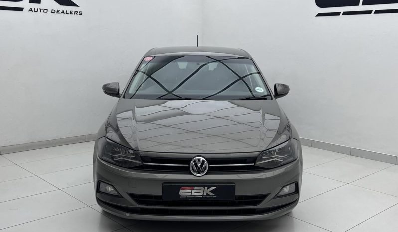 
								Volkswagen Polo Hatch 1.0 Tsi Comfortline full									