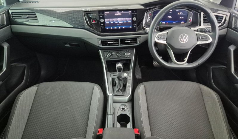 
								Volkswagen Polo Hatch 1.0 Tsi Life Dsg full									
