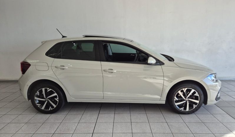 
								Volkswagen Polo Hatch 1.0 Tsi Life Dsg full									