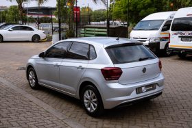 Volkswagen Polo Hatch 1.0TSI Comfortline Auto