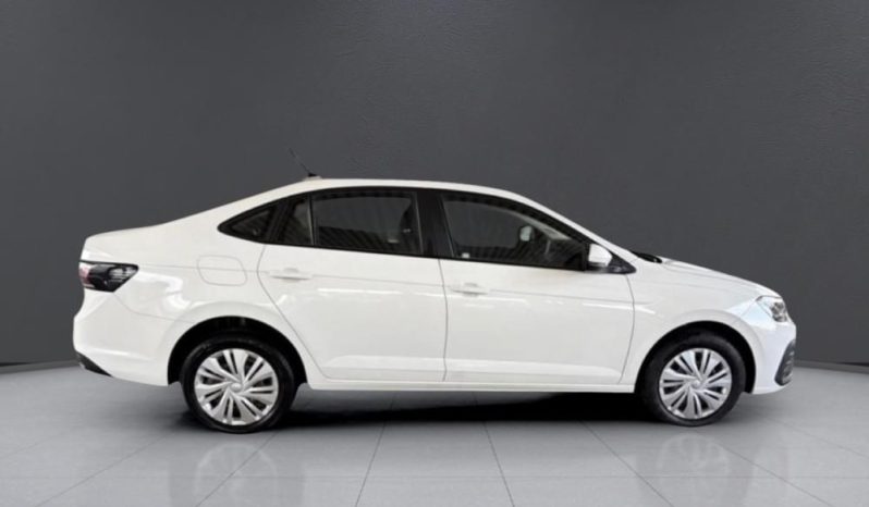 
								VOLKSWAGEN POLO SEDAN 1.6 BASE full									