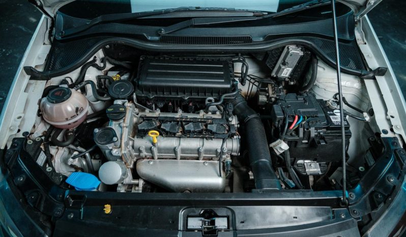 
								Volkswagen Polo Vivo Hatch 1.4 full									