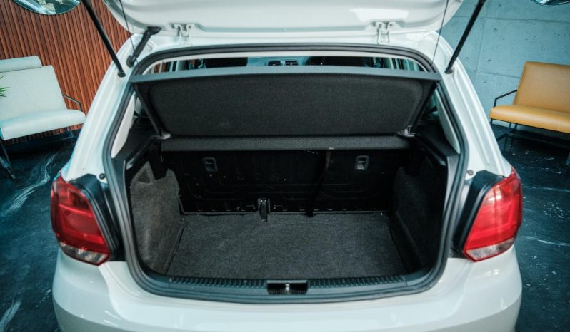 
								Volkswagen Polo Vivo Hatch 1.4 full									