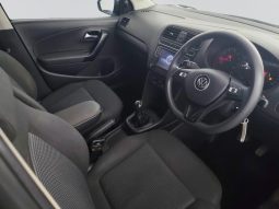 
										Volkswagen Polo Vivo Hatch 1.4 Comfortline full									